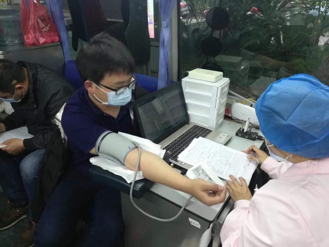 爱心献血，温暖中国，乐竞官网-乐竞(中国)一站式体育服务
在行动！