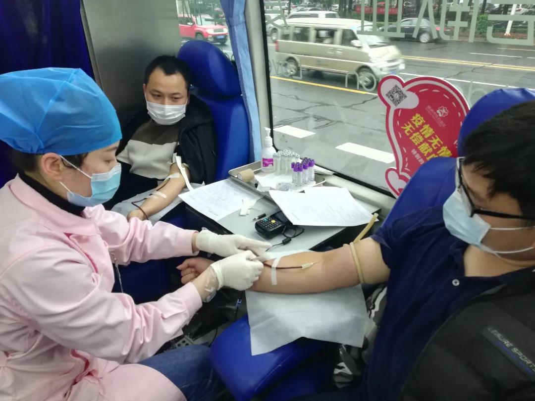 爱心献血，温暖中国，乐竞官网-乐竞(中国)一站式体育服务
在行动！